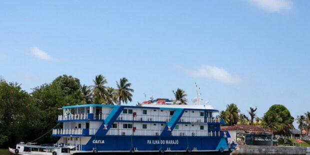 Agência-barco apresenta o espaço "Caixa pra Elas" na Ilha do Marajó (PA). (Foto: Hilton Silva - Ascom/MMFDH)